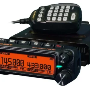 Amateurfunk, CB-Funk, PMR-Funk, erneuerbare Energie 3 Yaesu FTM-150E ASP VHF/UHF-Transceiver + SPU-1